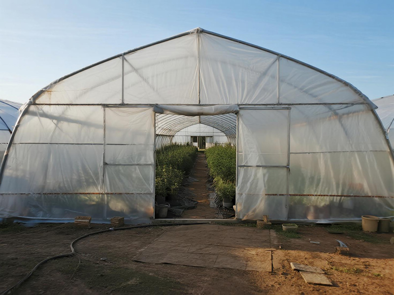 Detail of reinforced edges on seedling insulation tarp