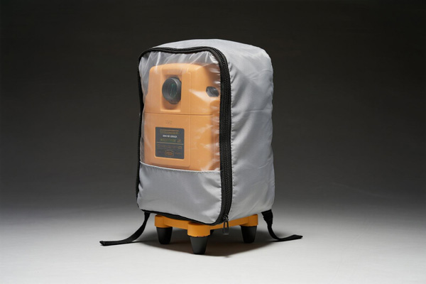 Measurement and precision equipment with dust covers
