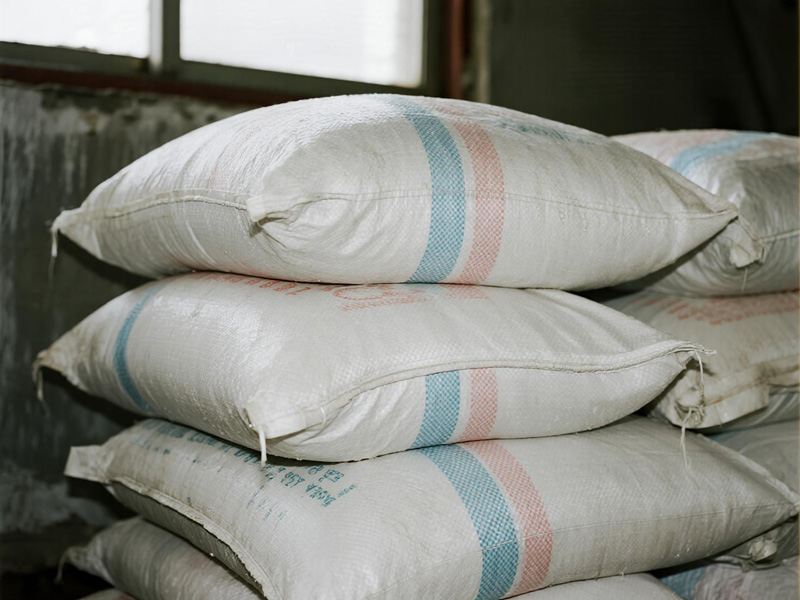 Non-slip surface texture of moisture-proof cloth