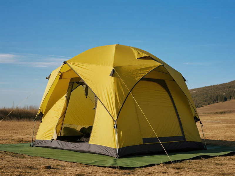 Oxford tent with rain protection during downpour